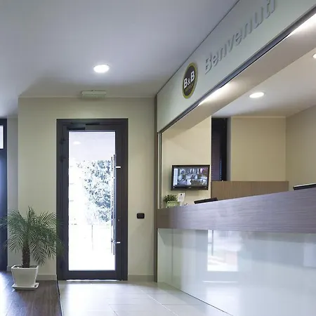 Hotel B&B Hotel Bergamo 3*