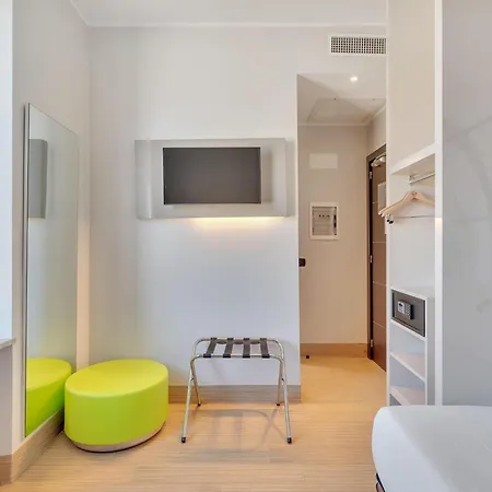 B&B Hotel Bergamo City Hotel