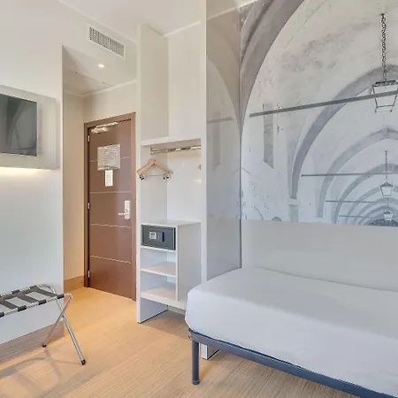 Hotel B&B Hotel Bergamo 3*